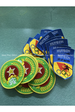 Thêu logo trường học, bệnh viện